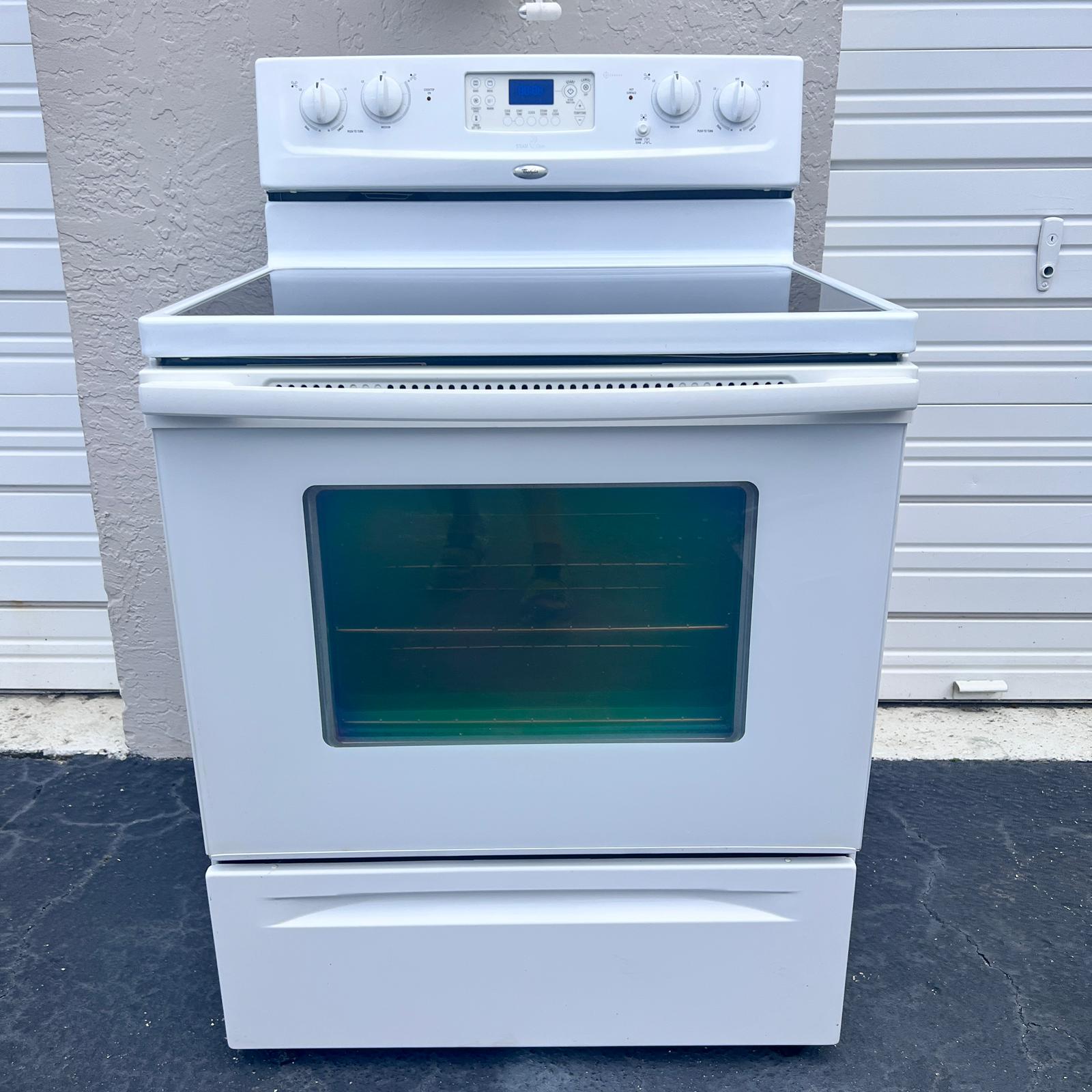 Whirlpool Electric Stove - Steam Clean Oven Whirlpool Electric Stove - Steam Clean Oven